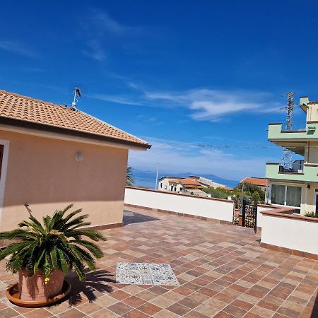Franci E Aurora House Villa Capo dʼOrlando Buitenkant foto